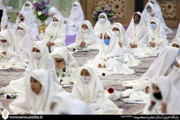 جشن تکلیف &laquo;شده ام ۹ساله&raquo; در حرم حضرت معصومه(س) برگزار شد