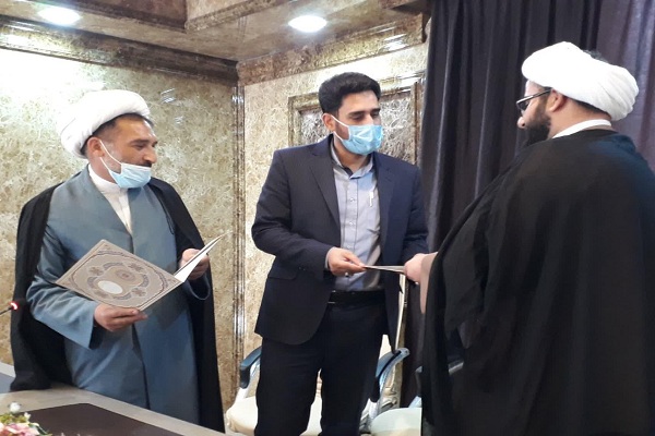 تجلیل از برگزیدگان مسابقه صحیح&zwnj;خوانی قرائت نماز شیلات لرستان