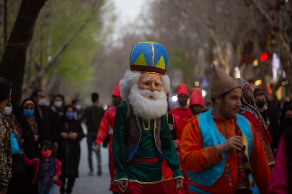 بازآفرینی آئین&zwnj;های نوروزی در ویژه برنامه &laquo;عیدانه، استقبال از بهار&raquo;