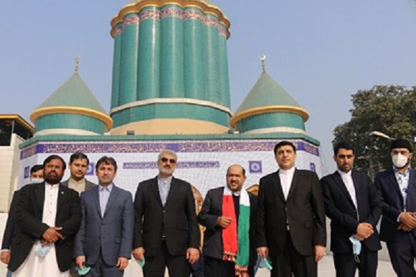 کریم منصوری در مراسم بازگشایی مسجد جدید لاهور