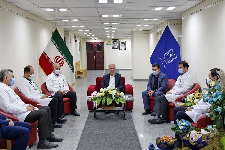 استاندار آذربایجان&zwnj;شرقی از تلاش&zwnj;های ایثارگرانه مدافعان سلامت در میدان مبارزه با کرونا قدردانی کرد