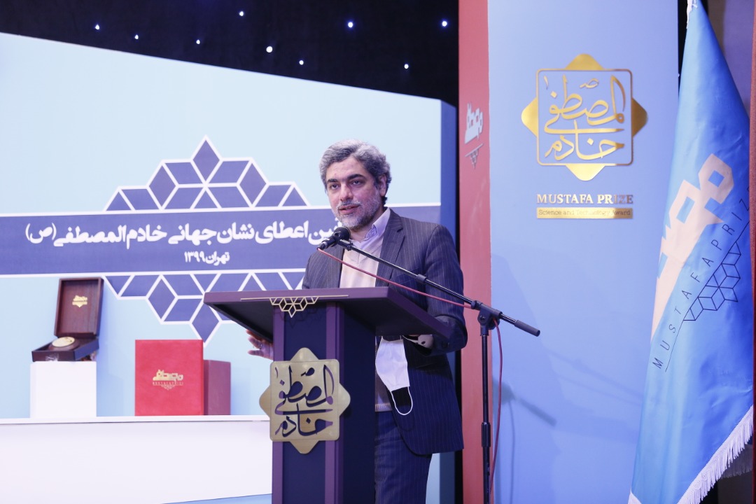 خیرین و واقفین علمی نشان جهانی خادم المصطفی(ص) دریافت کردند