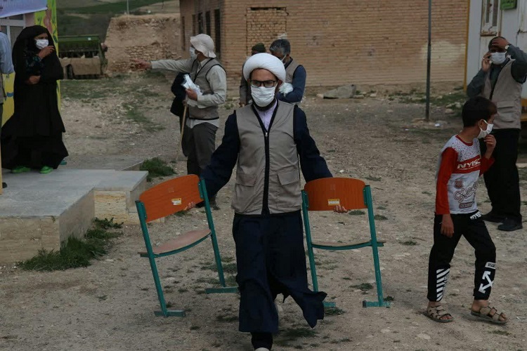 عکس | حضور گروه جهادی شهید سلگی در روستای محروم دارقشلاق