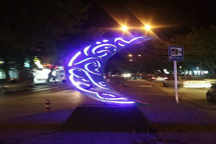 ساخت و نصب المان&zwnj;های مناسبتی ماه رمضان در ملایر