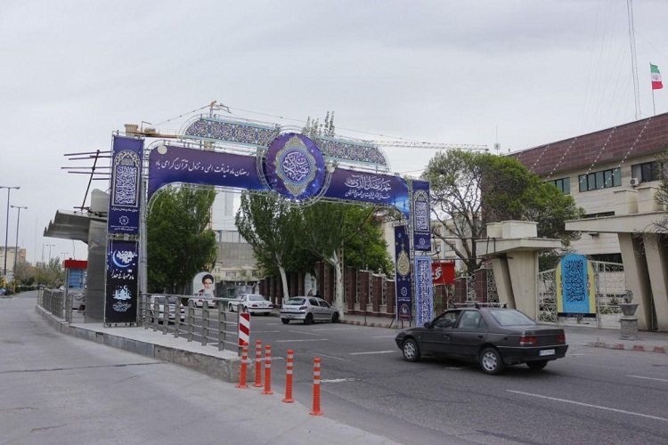 نصب المان&zwnj;های مناسبتی ماه رمضان در تبریز
