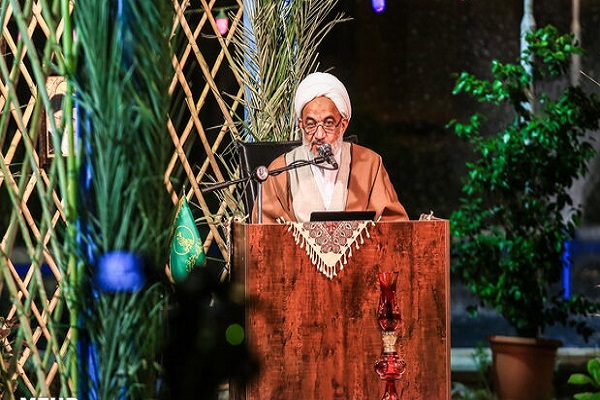 مسئولان نسبت به خدمت در نظام جمهوری اسلامی فرصت&zwnj;سوزی نکنند
