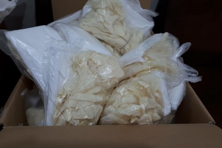توزیع 130 بسته حمایتی در بین بیماران سرطانی ملایر توزیع 130 بسته حمایتی در بین بیماران سرطانی ملایر
