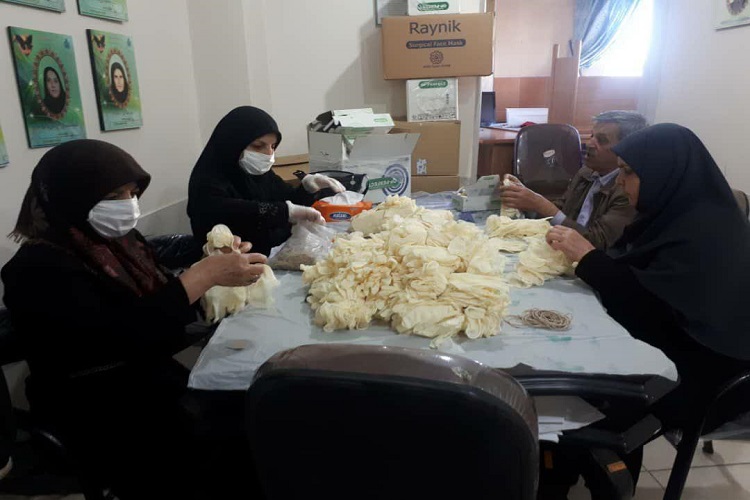 توزیع 130 بسته حمایتی در بین بیماران سرطانی ملایر توزیع 130 بسته حمایتی در بین بیماران سرطانی ملایر