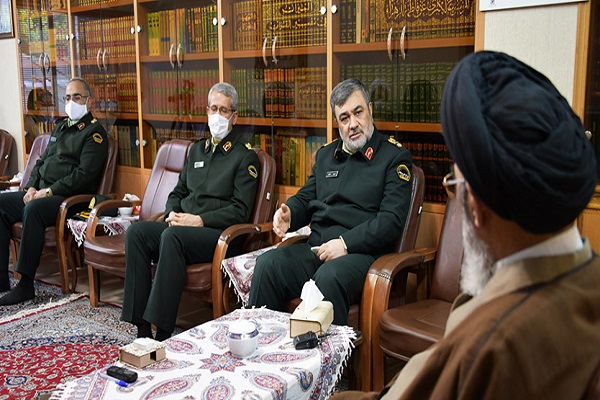 نیروی انتظامی نیروی مردمی است