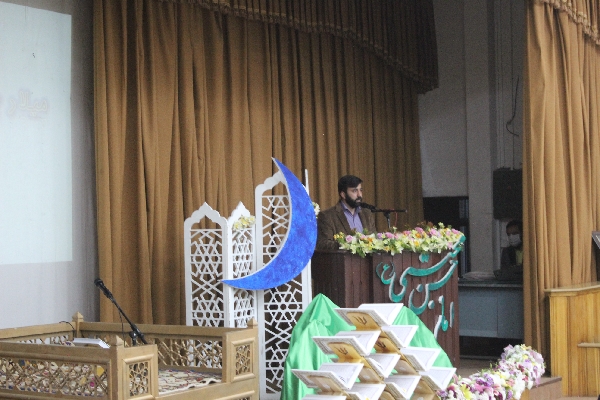 عکس | محفل انس با قرآن کریم در بیمارستان هاجر شهرکرد