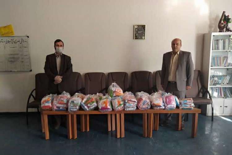 توزیع 450 پک بهداشتی در بین دانشآموزان بیبضاعت توزیع 450 پک بهداشتی در بین دانشآموزان بیبضاعت
