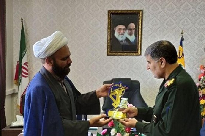 تجلیل کانون‌های مساجد ایلام از تلاش سپاه و بسیج در خدمت به مردم