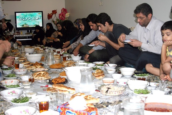 از سنت سحرخوانی تا زیارت اهل‌القبور در رمضان مازندرانی‌ها