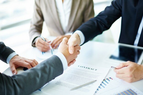 بررسی پاندمی کرونا و تاثیر آن بر اجرای قراردادها