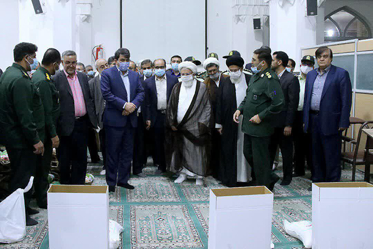 آغاز رزمایش &laquo;کمک مومنانه&raquo; در یزد / توزیع 10 هزار بسته بین نیازمندان