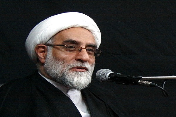 مؤمن کسی است که قرآن را برنامه زندگی انسان از تولد تا قیامت می&zwnj;داند.&nbsp;
