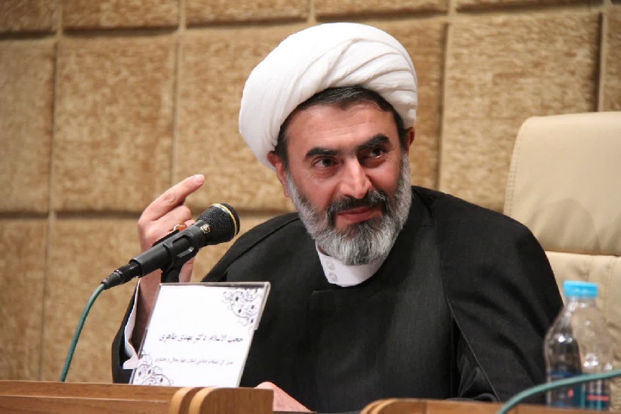 شخصیت فراعصری امام خمینی(ره) / ما اول راهیم؛ کلید واژه پرتکرار کلام امام(ره)