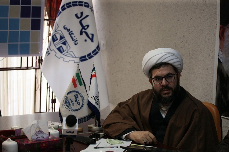 روز قدس نماد صف بندی حق مقابل باطل است