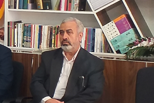 آزادی فلسطین آرمان رهبری و شهید سلیمانی است.