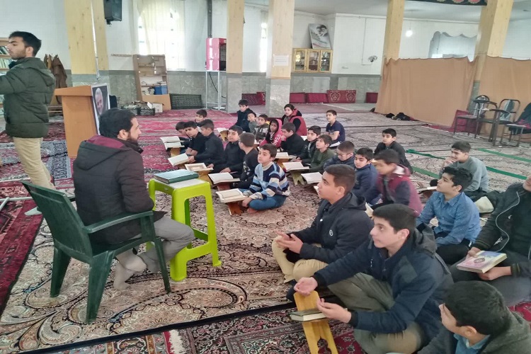تقویت قرآن&zwnj;آموزی موجب حل بسیاری از مشکلات می&zwnj;شود