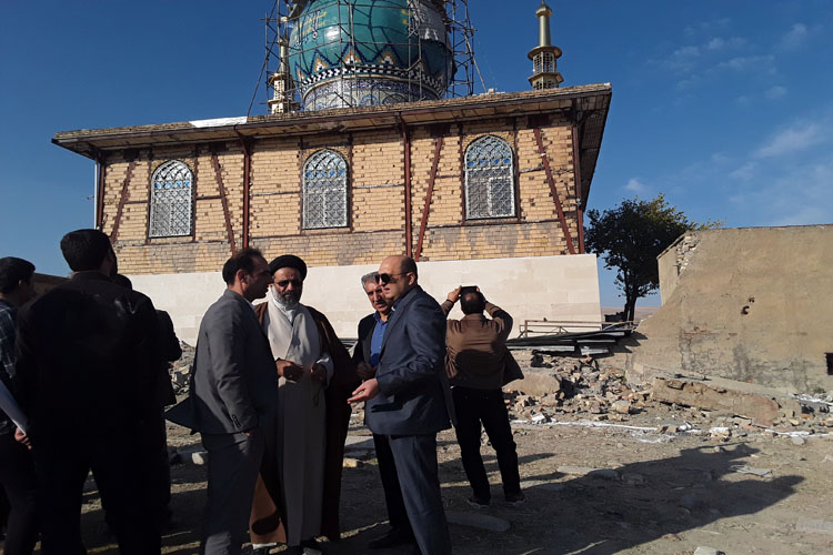 پیشرفت ۷۵ درصدی پروژه نمای آستان مقدس امامزادگان احمد و محمد ع باولین دلفان