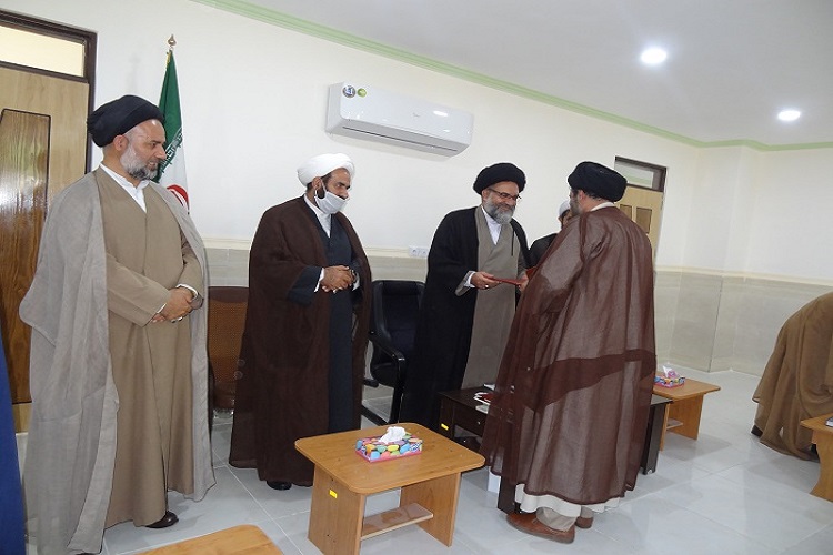 طلاب خط مقدم کرونا در کهگیلویهوبویراحمد تجلیل شدند طلاب خط مقدم کرونا در کهگیلویهوبویراحمد تجلیل شدند