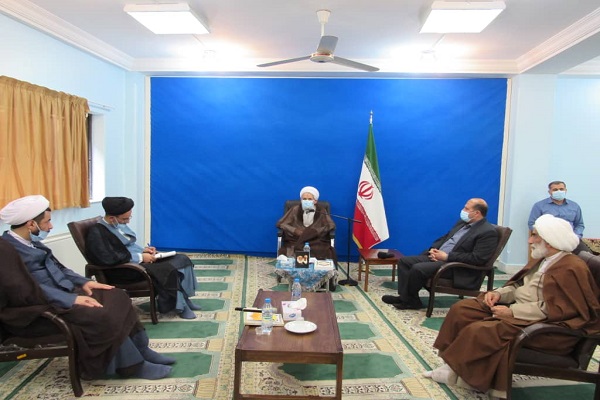 طلاب در پیگیری مطالبات جامعه آتش به اختیار عمل کنند