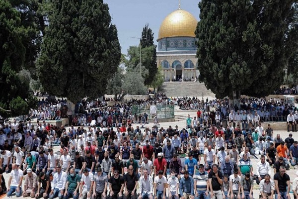 مشاركت 20 هزار نمازگزار فلسطینی در نماز جمعه مسجد الاقصی مشاركت 20 هزار نمازگزار فلسطینی در نماز جمعه مسجد الاقصی