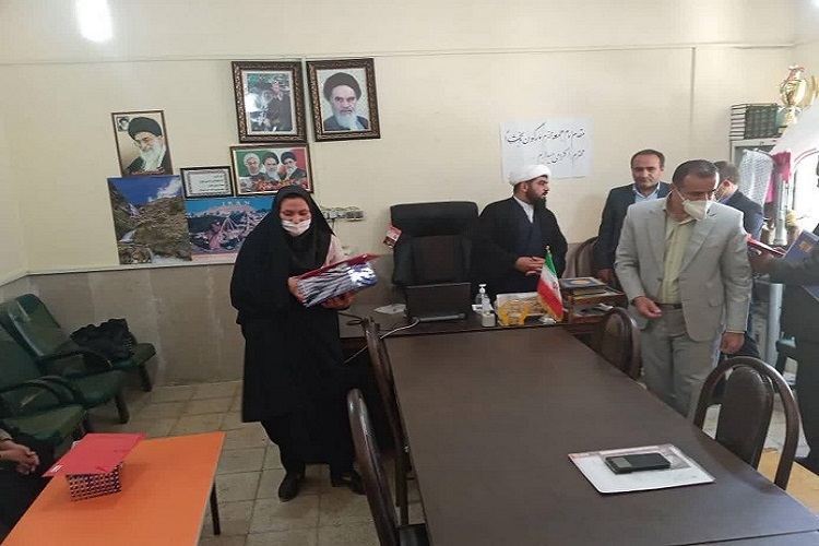 آموزشیاران برتر سوادآموزی در فضای مجازی تجلیل شدند