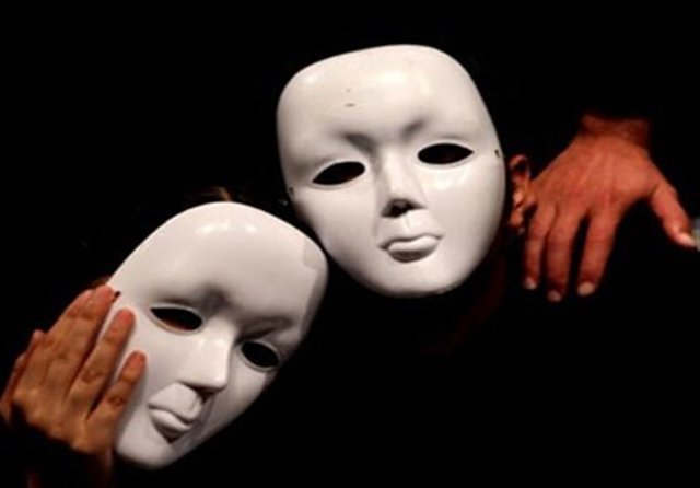 زنگ خطر دوگانگی رفتار سلبریتی&zwnj;ها و الگوپذیری جوانان