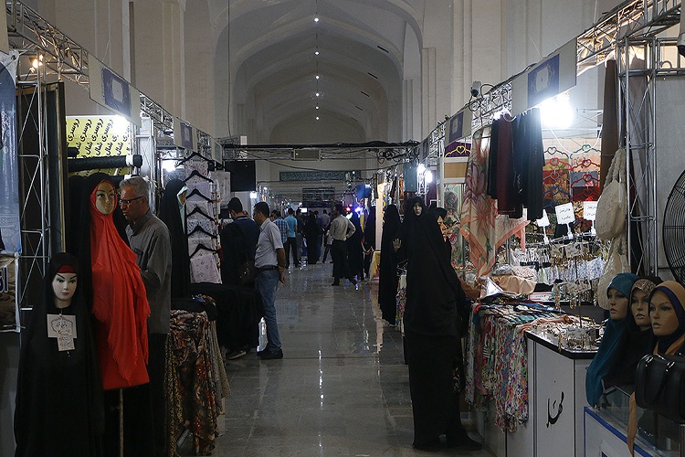 کرجیها از بازاچه عفاف و حجاب لاله بیخبرند کرجیها از بازاچه عفاف و حجاب لاله بیخبرند