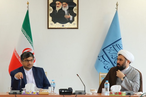برگزاری دعای روز عرفه در صحن قزلباشان مجموعه شیخ صفی&zwnj;الدین اردبیلی