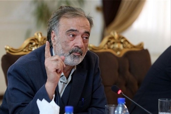پیوند مسجد، مدرسه و خانه