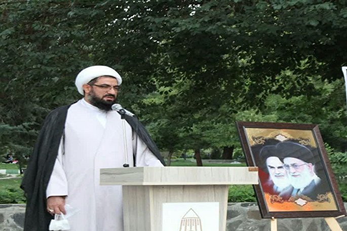 قلمی ارزشمند است که آزاد باشد