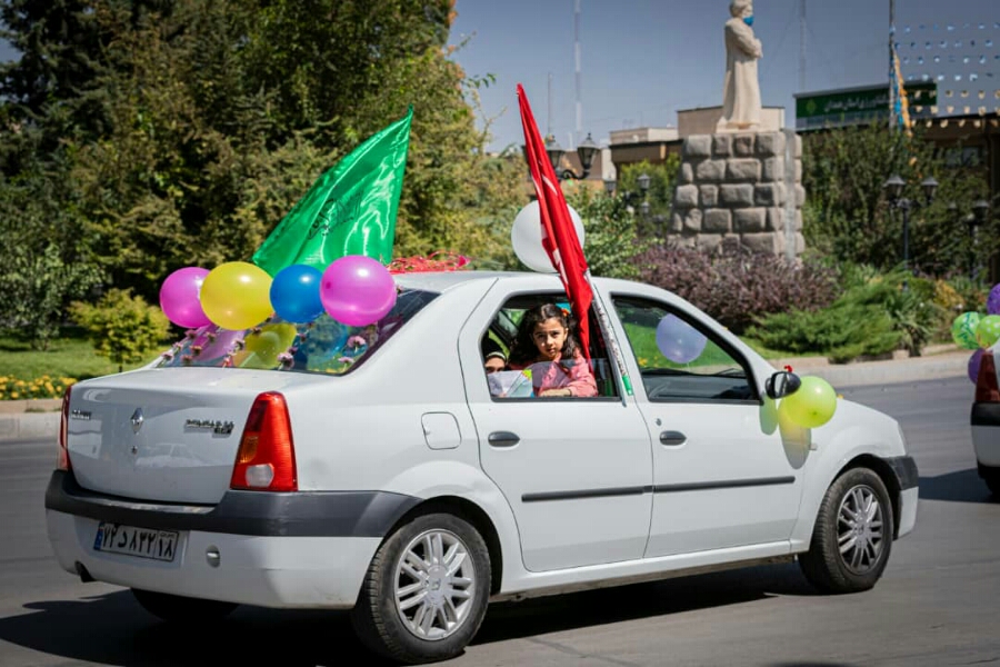 عکس| کاروان شادی عید غدیر در همدان