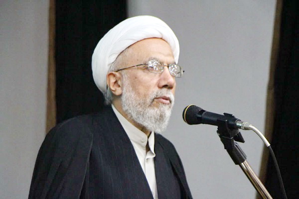 اتخاذ مواضع دوگانه در برگزاری محرم زیبنده کارگزاران نظام نیست