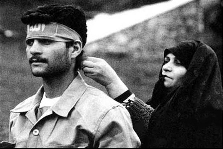 کتاب «تاریخ شفاهی انقلاب و دفاع مقدس» در البرز تدوین میشود کتاب «تاریخ شفاهی انقلاب و دفاع مقدس» در البرز تدوین میشود