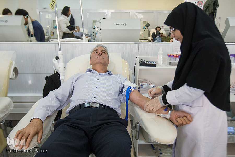 سرنوشت اهدای خون در ایران/ اهدای سالانه 2.5 میلیون واحد خون