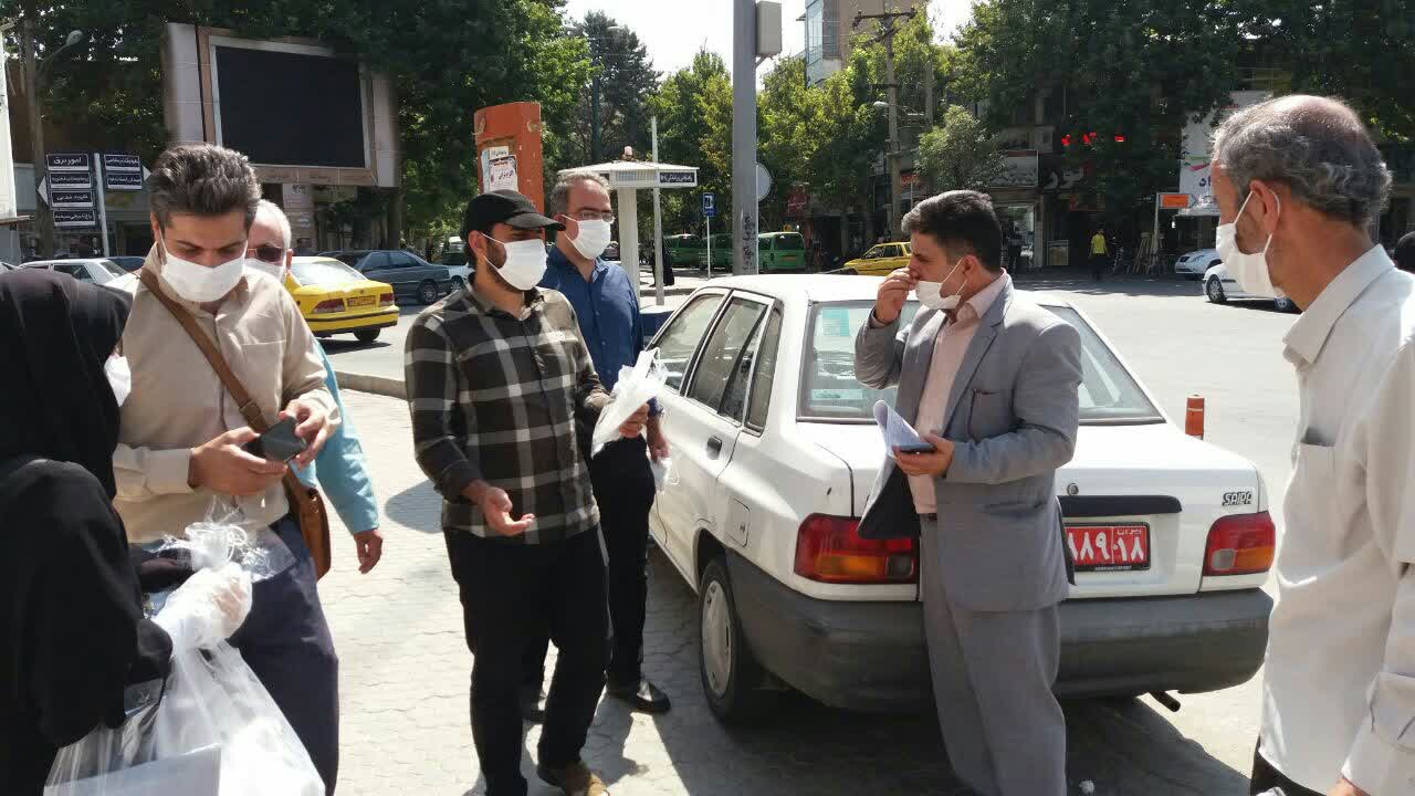 توزیع ماسک رایگان به همت خبرنگاران ملایری