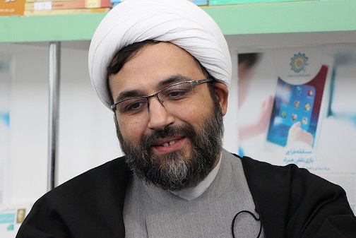 قرآنمحوری روضههای خانگی ظرفیت وجودی افراد را بالا میبرد / تعریف سطوح متفاوت از عرض ارادت به امام حسین(ع) قرآنمحوری روضههای خانگی ظرفیت وجودی افراد را بالا میبرد / تعریف سطوح متفاوت از عرض ارادت به امام حسین(ع)