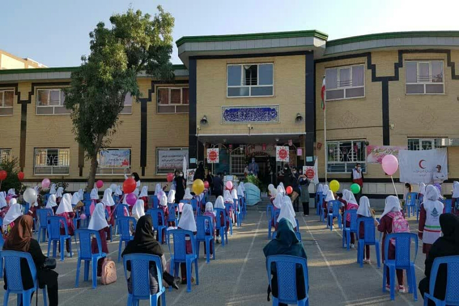 به&zwnj;صدا درآمدن زنگ مدرسه در مدارس تویسرکان