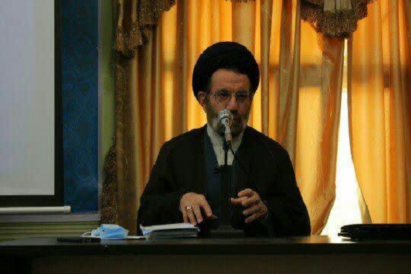 ارتباط روحانیت و مردم حفظ شود