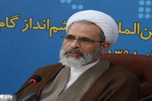 سوادآموزی را با فناوری&zwnj;های نوین گسترش دهیم