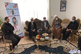 انتقال فرهنگ ایثار و شهادت به نسل جوان ضروری است