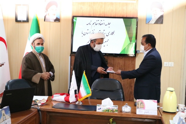 امضای تفاهم&zwnj;نامه برای ترویج فرهنگ اقامه نماز در خراسان&zwnj;جنوبی