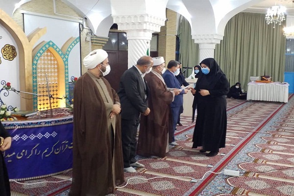 عكس | برگزاري مرحله استاني چهل و سومين دوره مسابقات قرآن در كردستان