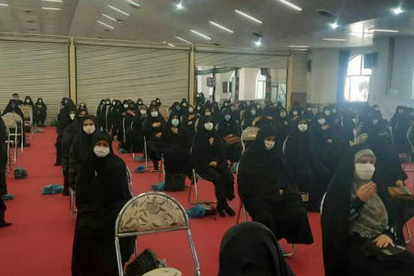 کتاب &laquo;هما&raquo; خاطرات همسر سردار شهید امیدی در نهاوند رونمائی شد