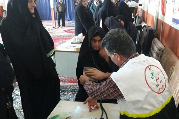 اعزام 20 تیم پزشکی به مناطق محروم لرستان در هفته دفاع مقدس