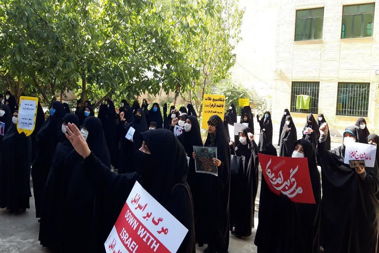 اهانت به رسول اکرم(ص) نشان از گرفتاری غرب در مقابله با ايران اسلامی است
