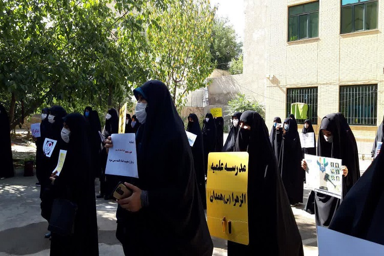 اهانت به رسول اکرم(ص) نشان از گرفتاری غرب در مقابله با ايران اسلامی است